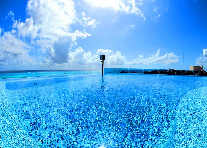 We Uniq El Carmen Adults Only Playa del Carmen
