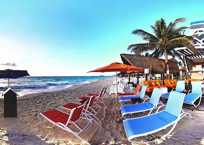 We Uniq El Carmen Adults Only 5*