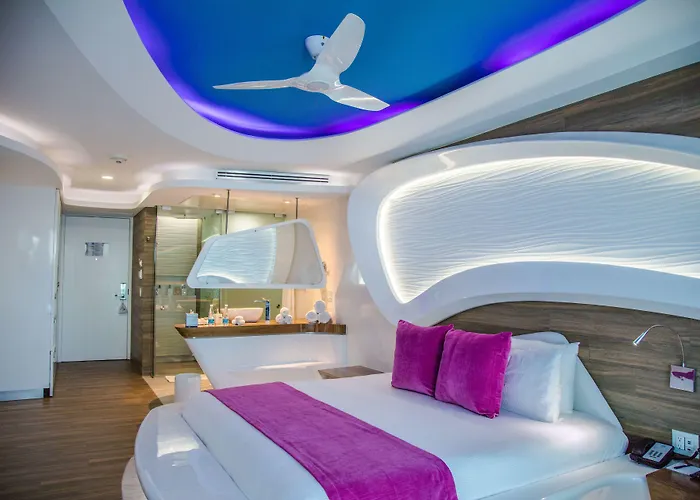 We Uniq El Carmen Adults Only 5* Playa del Carmen