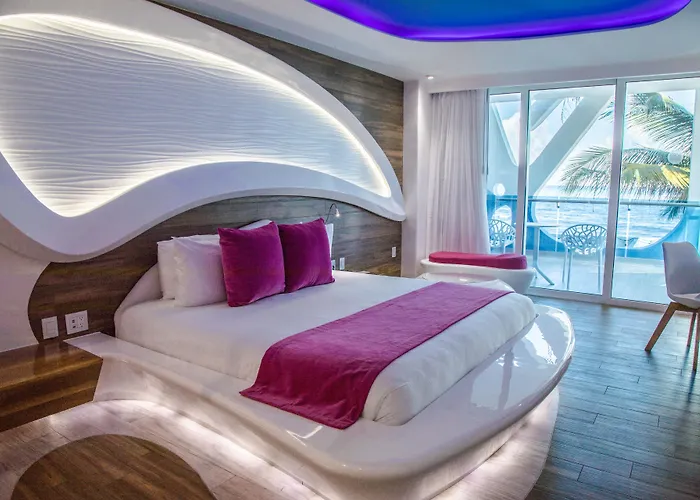 Hotel We Uniq El Carmen Adults Only