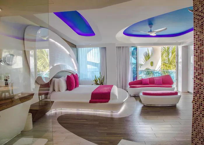 Hotel We Uniq El Carmen Adults Only Playa del Carmen