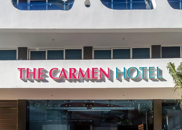 We Uniq El Carmen Adults Only Hotel
