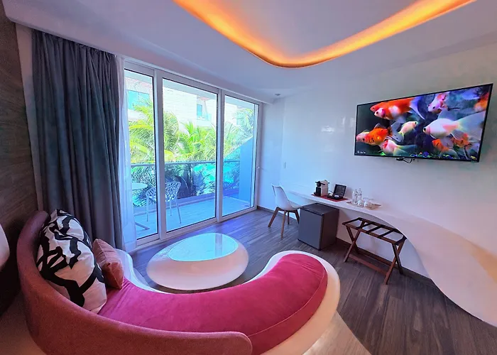 We Uniq El Carmen Adults Only Playa del Carmen