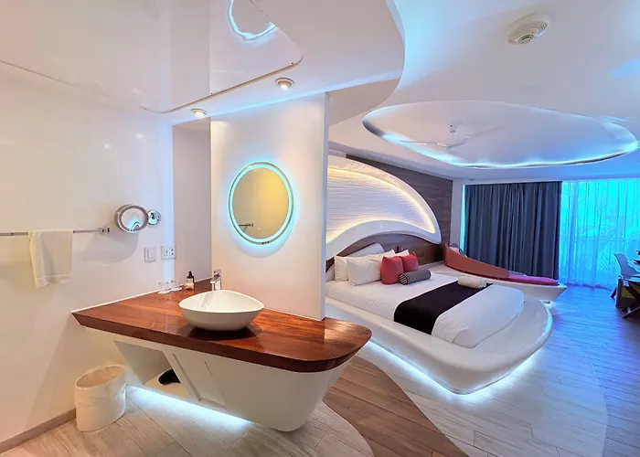 Hotel We Uniq El Carmen Adults Only 5*