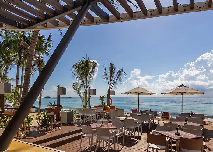 We Uniq El Carmen Adults Only Hotel 5*